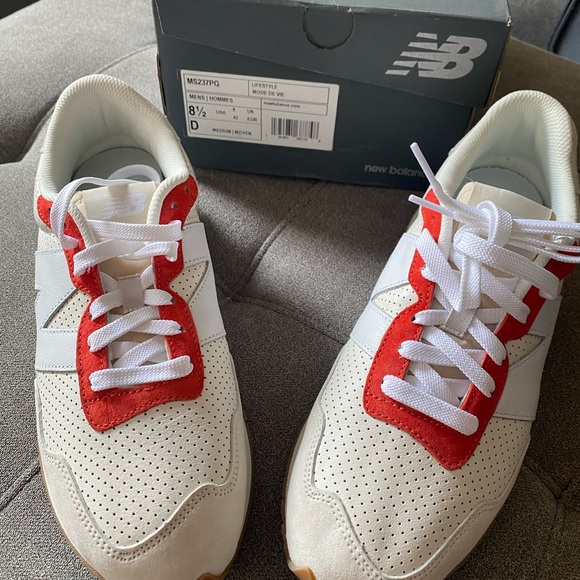 New Balance Size 8.5 (men’s sizing) - Picture 4 of 4